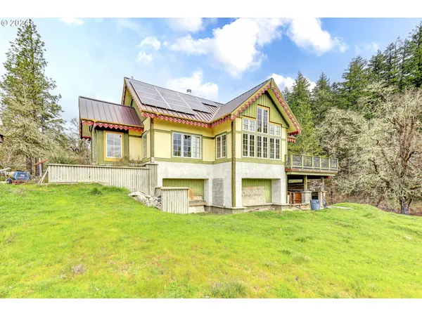 $1,100,000 | 85255 Christensen Road, Eugene, OR 97405