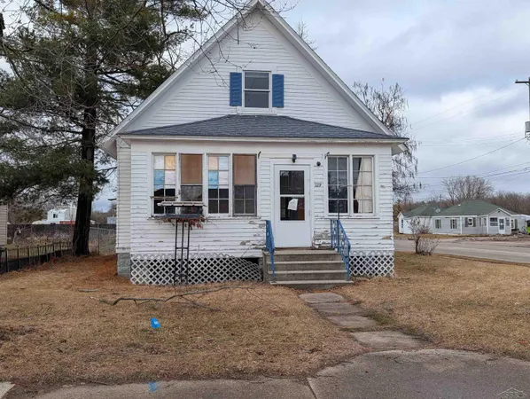 $90,000 | 229 East 2nd Street, Pinconning, MI 48650