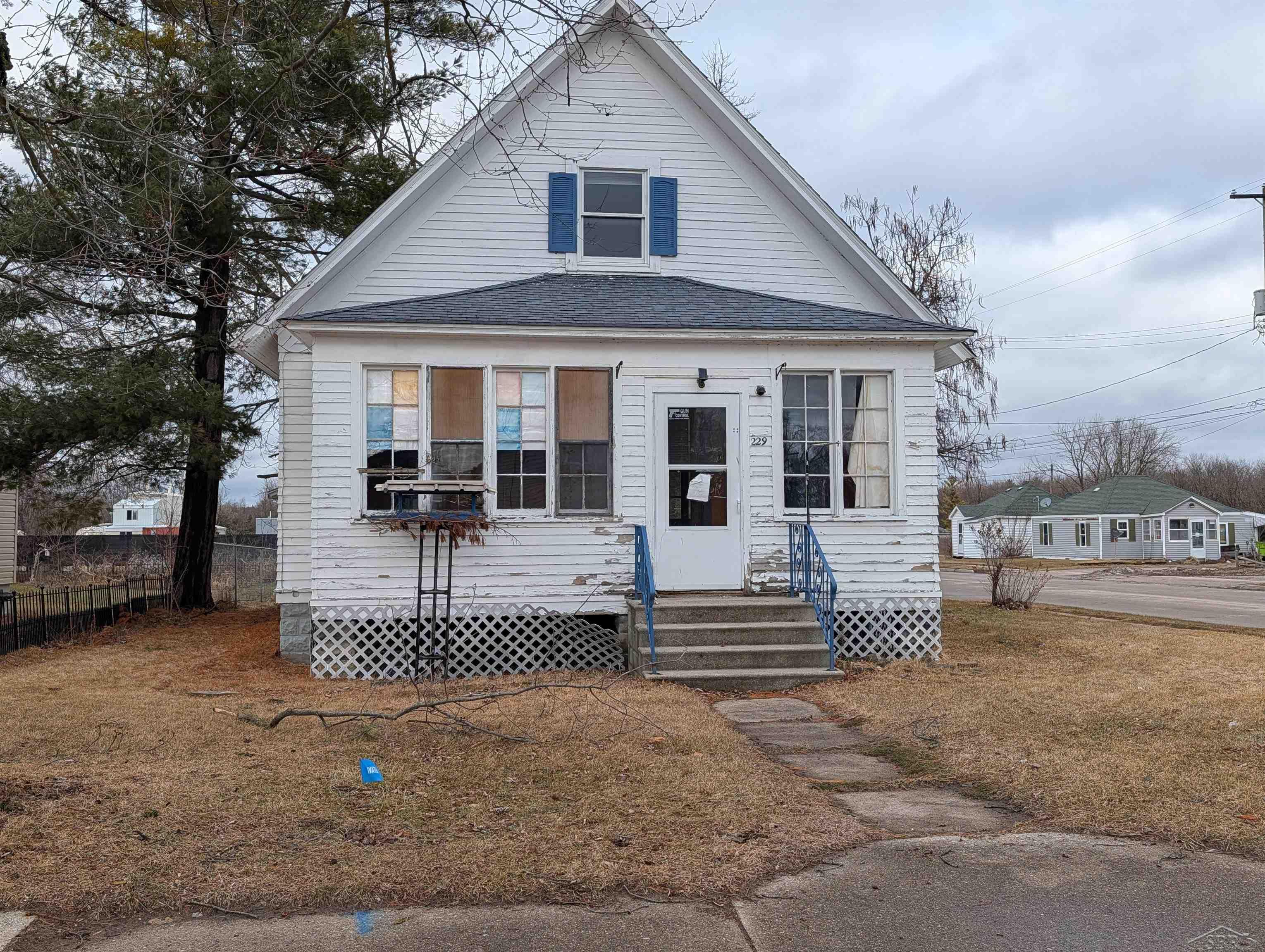 229 East 2nd Street Pinconning, MI 48650 - Photo 1 of 31