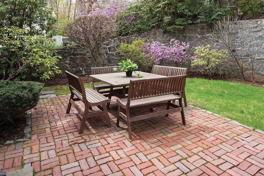25 Hillcroft Road Boston, MA 02130 - Photo 12 of 13 Gallery Image 12