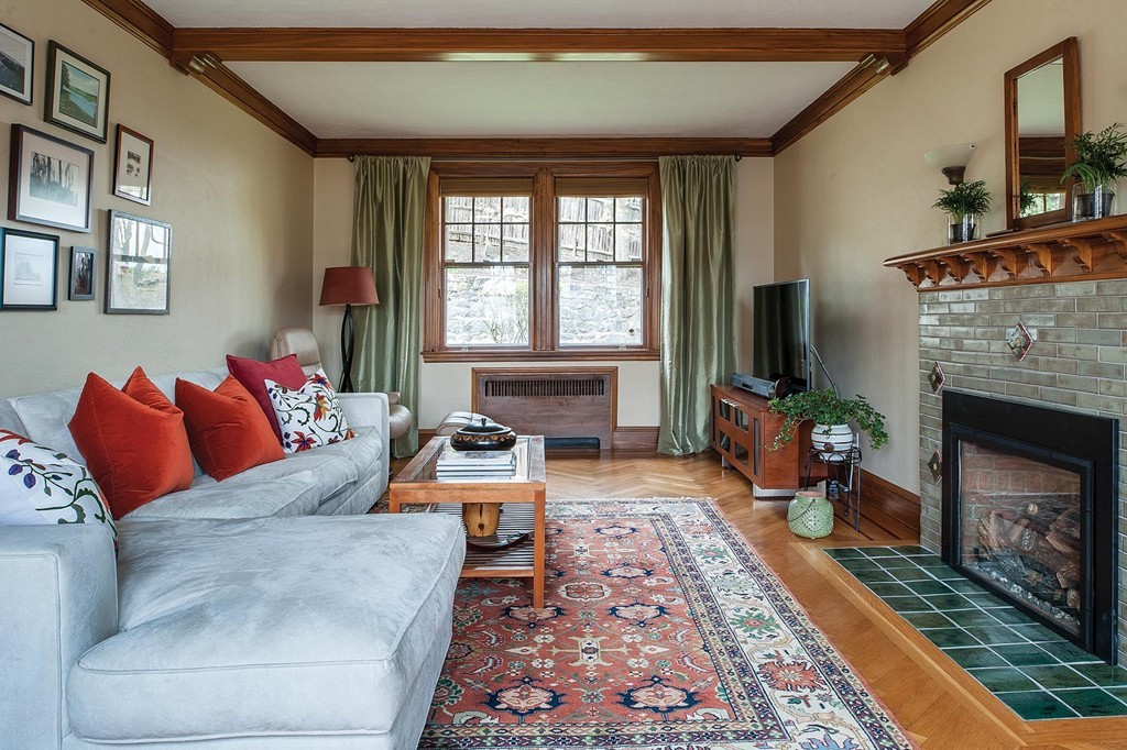 25 Hillcroft Road Boston, MA 02130 - Photo 3 of 13 Gallery Image 3