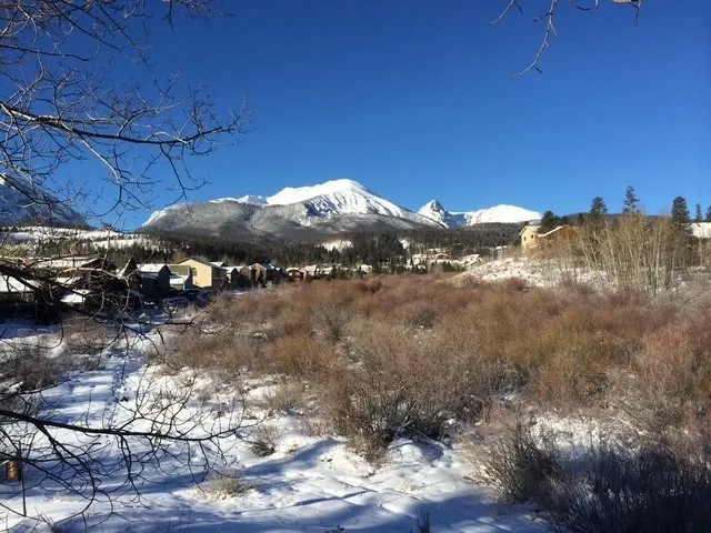 a picture of a bench in a building