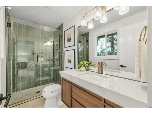 $600,000 | 1711 Northwest 19th Street, Gresham, OR 97030