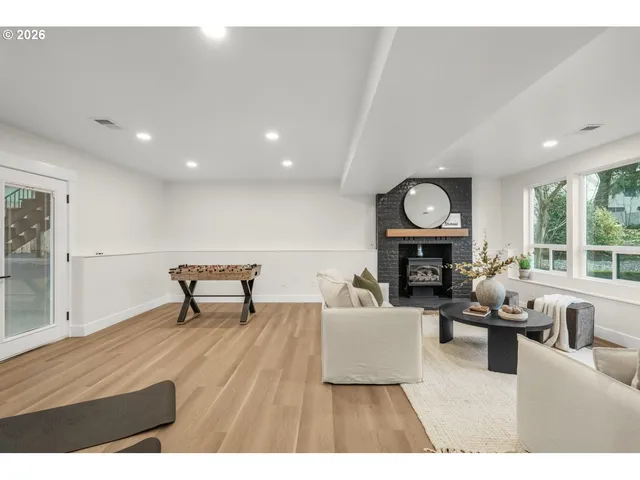 $600,000 | 1711 Northwest 19th Street, Gresham, OR 97030