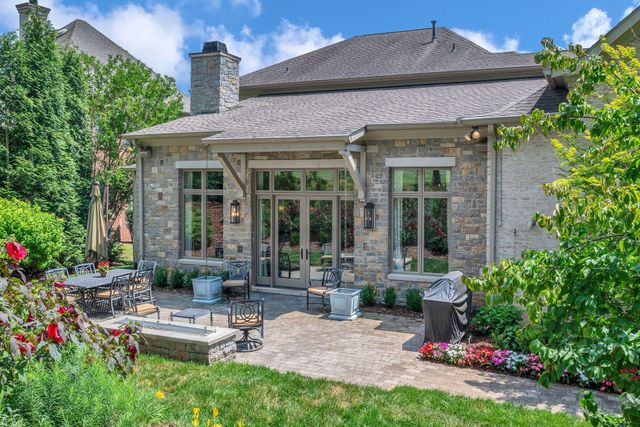 $2,295,000 | 208 Belclaire Place, Nashville, TN 37205