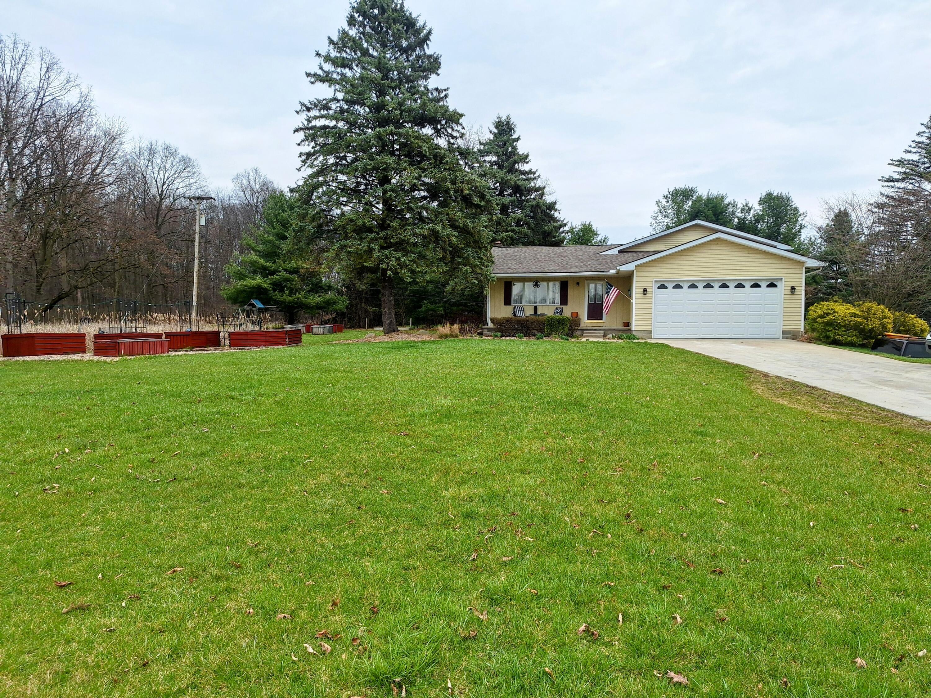 8785 Warner Road Saline, MI 48176 - Photo 1 of 31 Primary