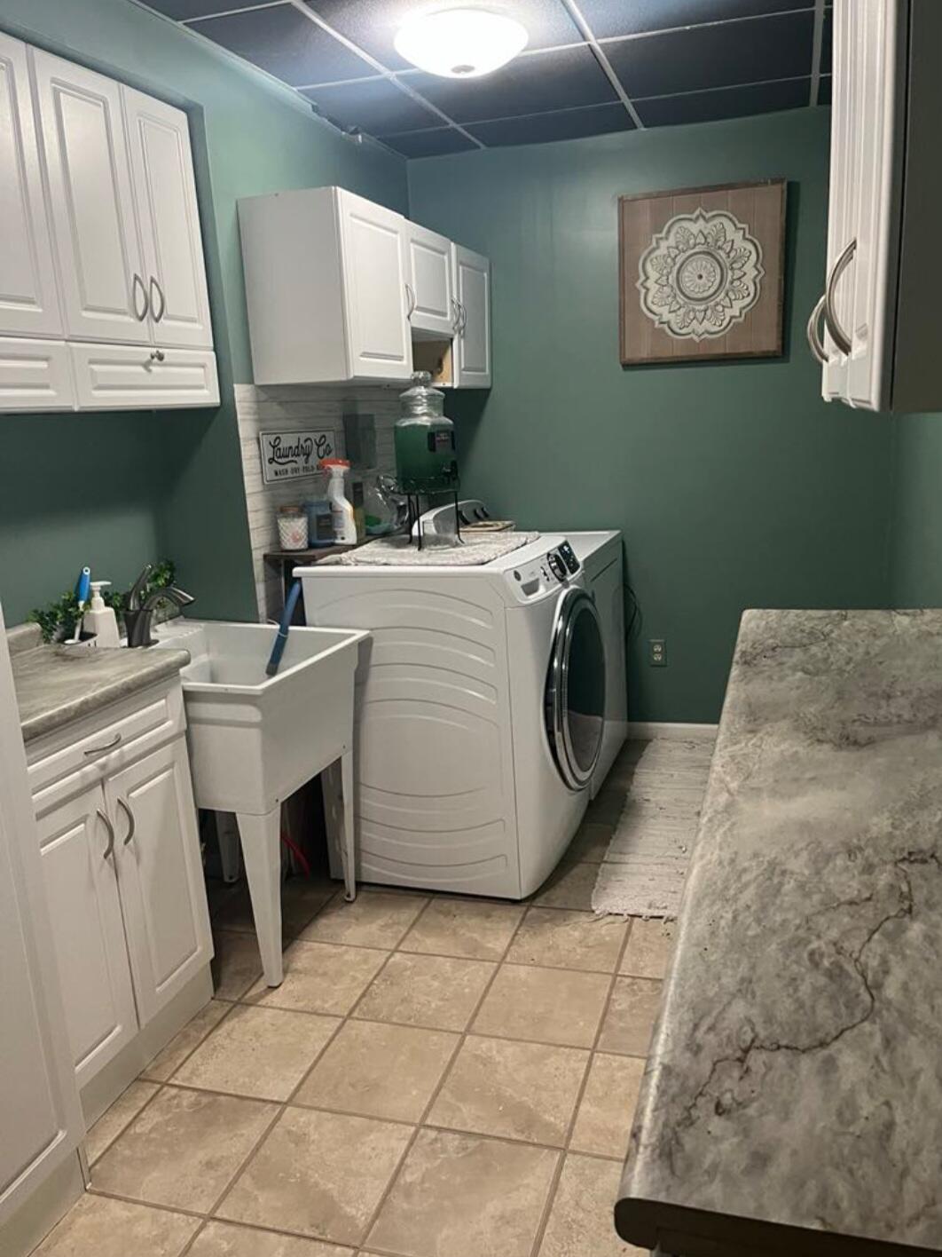 8785 Warner Road Saline, MI 48176 - Photo 25 of 31 Laundry/Half Bath