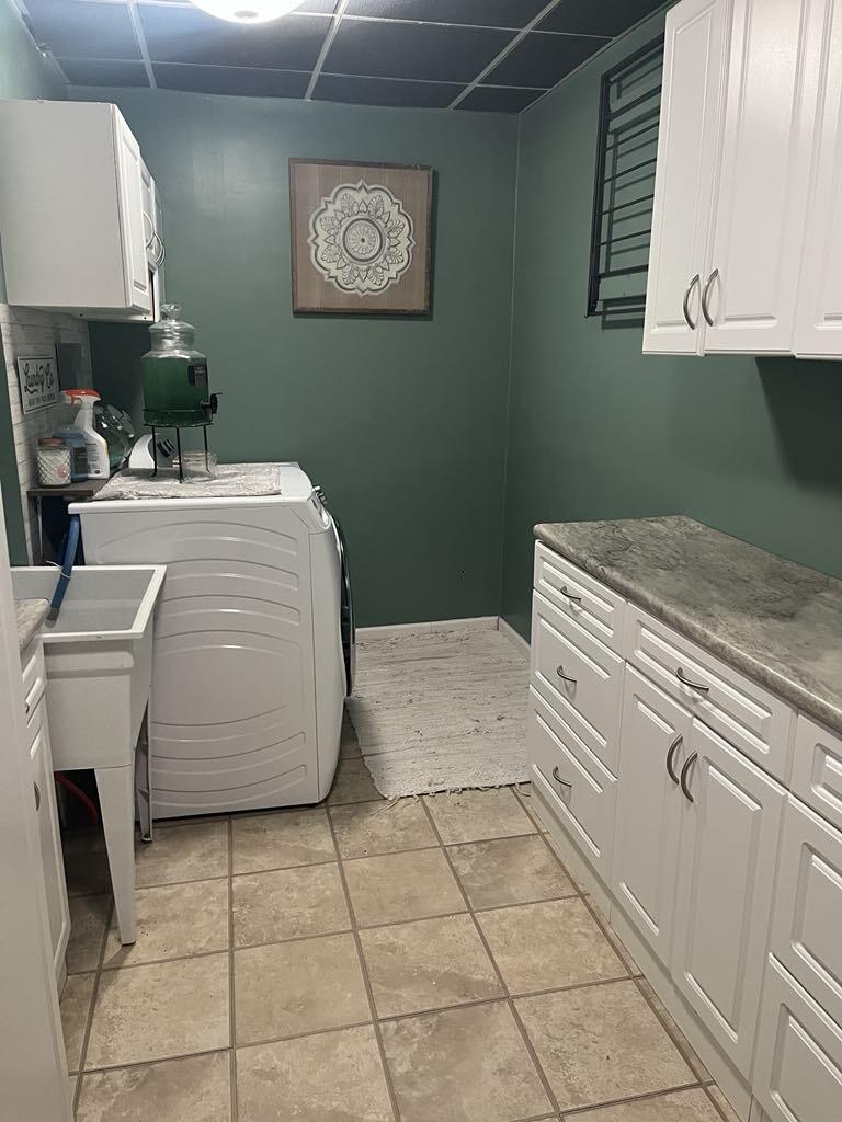 8785 Warner Road Saline, MI 48176 - Photo 26 of 31 Laundry/Half Bath