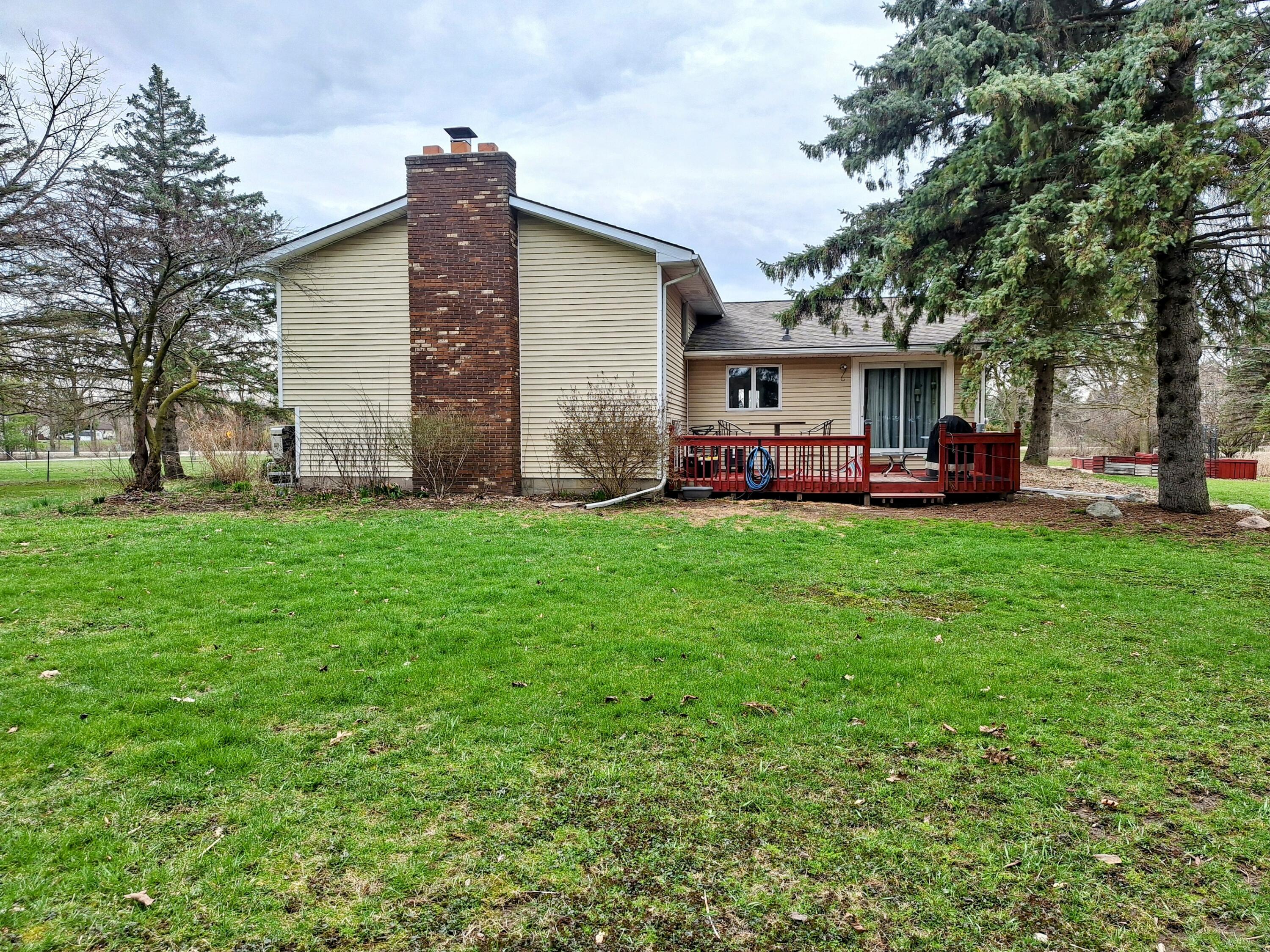 8785 Warner Road Saline, MI 48176 - Photo 4 of 31 Back