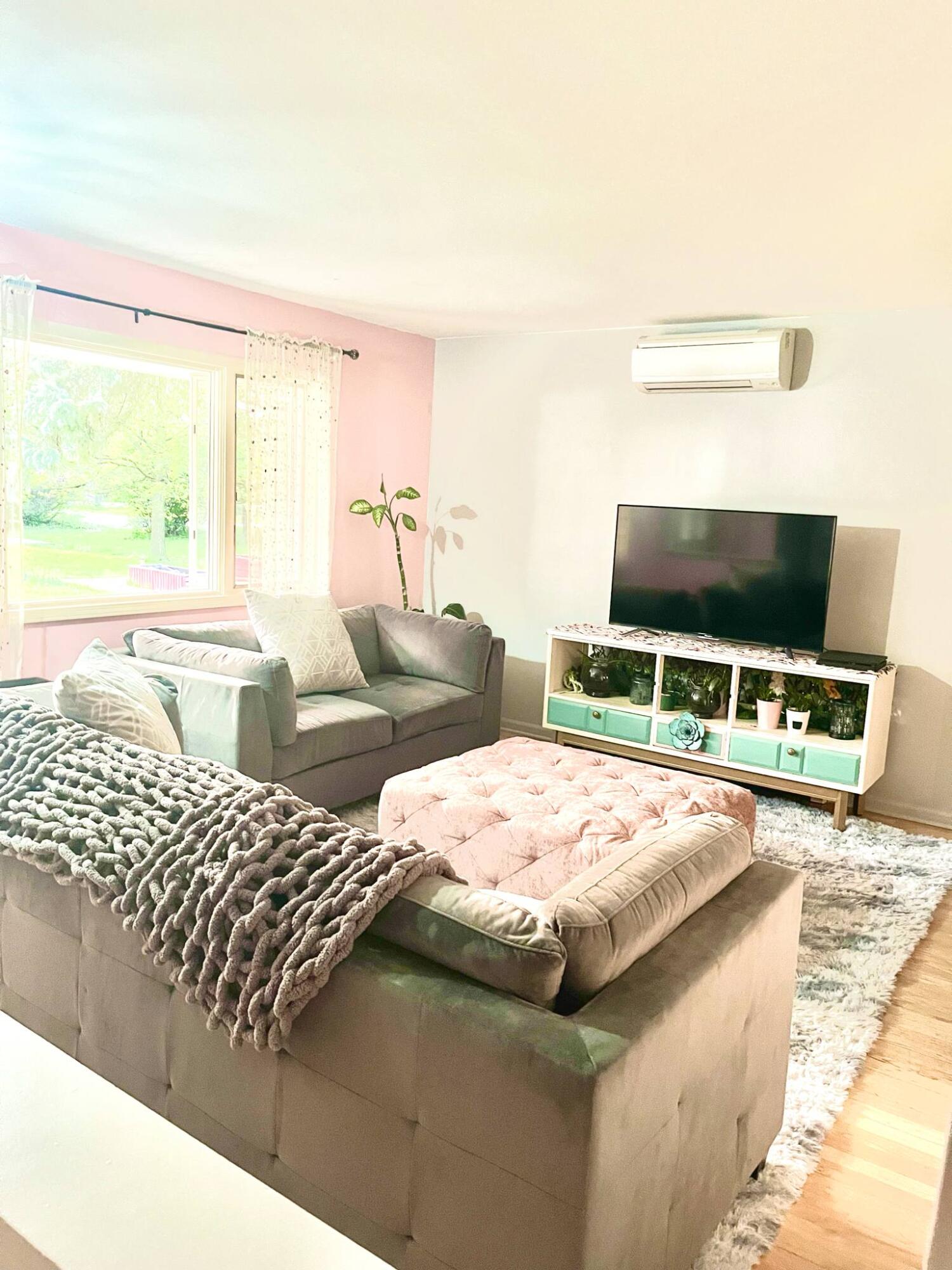 8785 Warner Road Saline, MI 48176 - Photo 6 of 31 Livingr Room