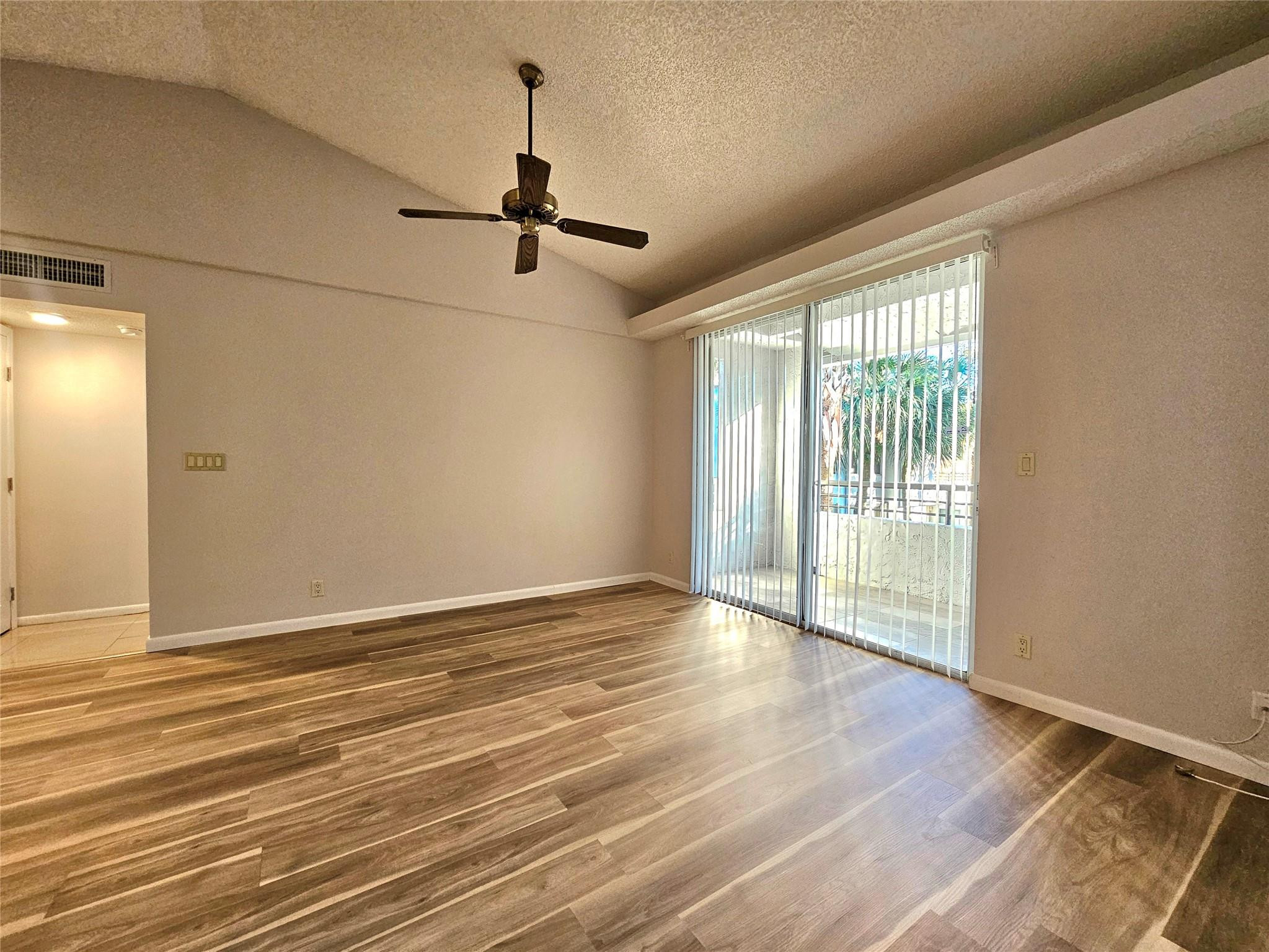 631 Lyons Road, Unit 12207 Pompano Beach, FL 33063 - Photo 6 of 30 Photo 6