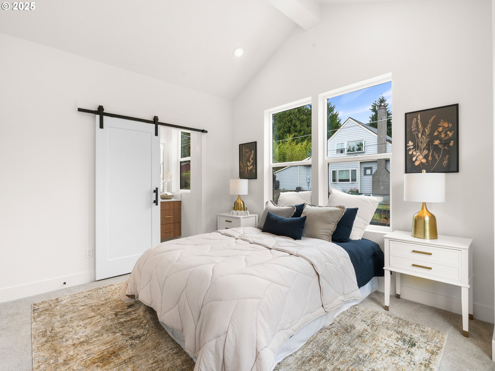3607 Southwest Logan Street Portland, OR 97219 - Photo 23 of 30 Gallery Image 23