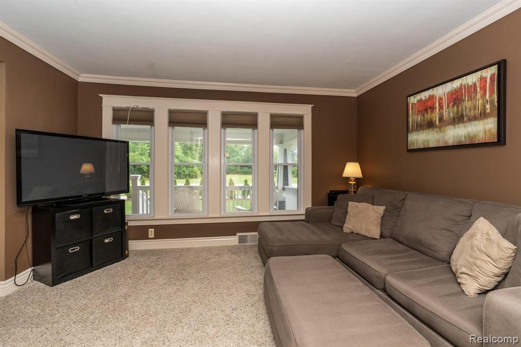 2341 West Auburn Road Rochester Hills, MI 48309 - Photo 13 of 57