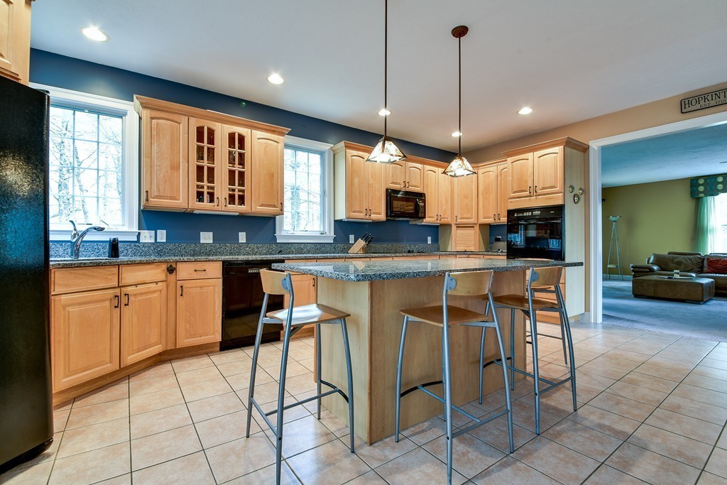10 Falcon Ridge Drive Hopkinton, MA 01748 - Photo 12 of 30