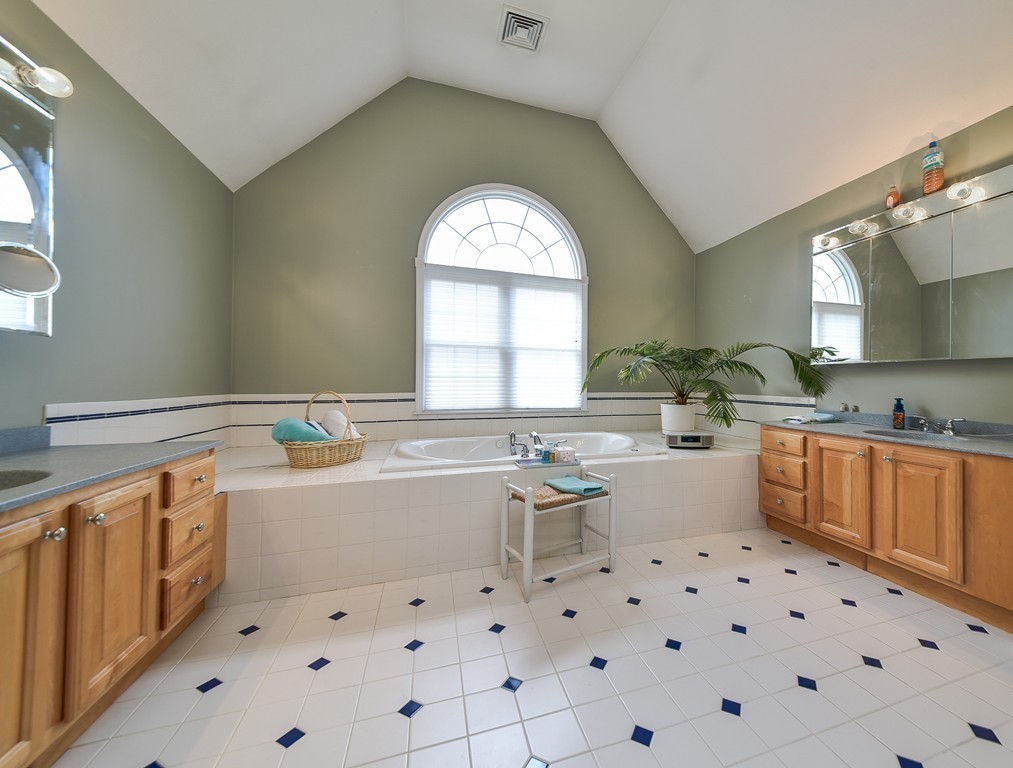 10 Falcon Ridge Drive Hopkinton, MA 01748 - Photo 22 of 30