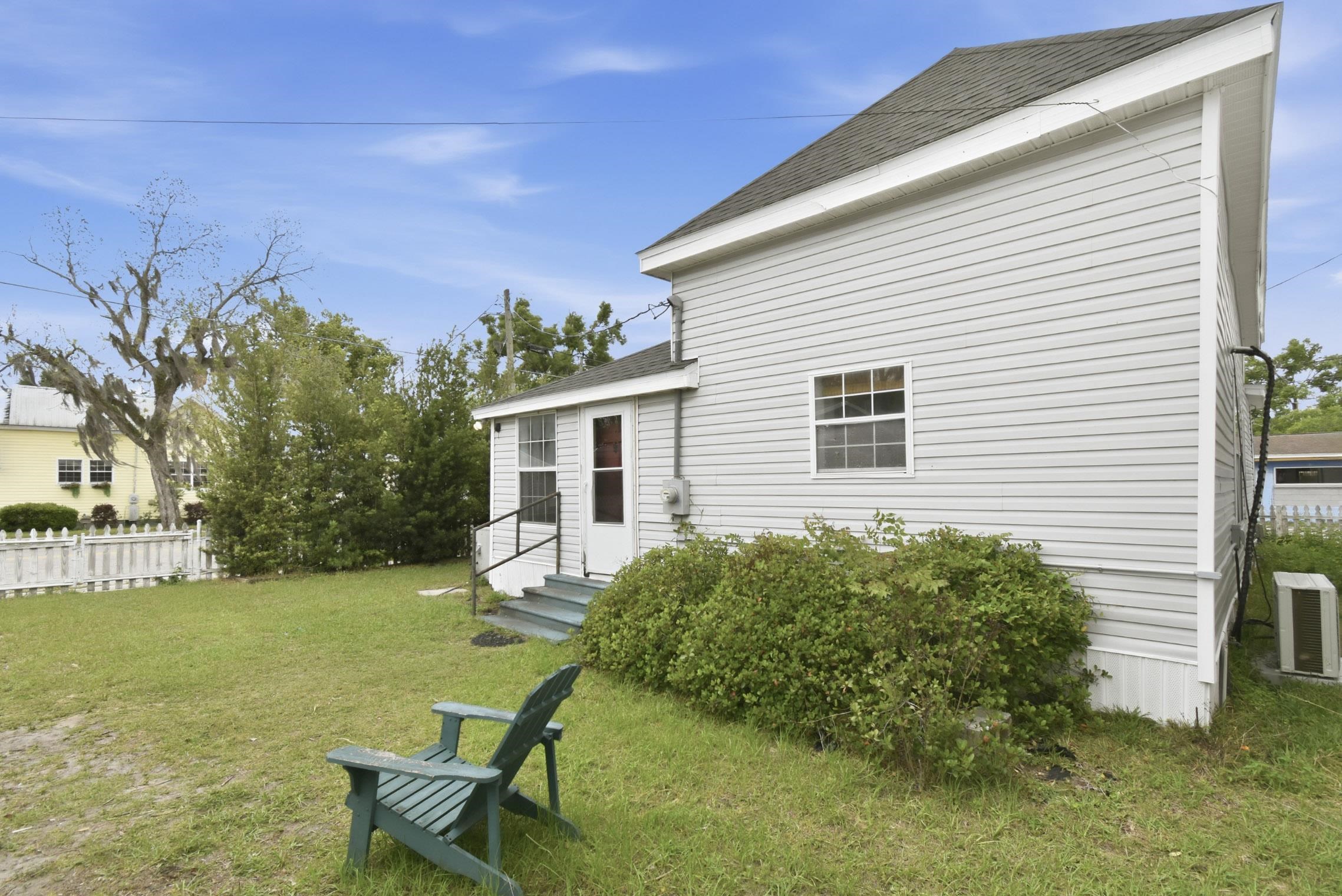 133 Southwest Monroe Avenue Mayo, FL 32066 - Photo 28 of 37