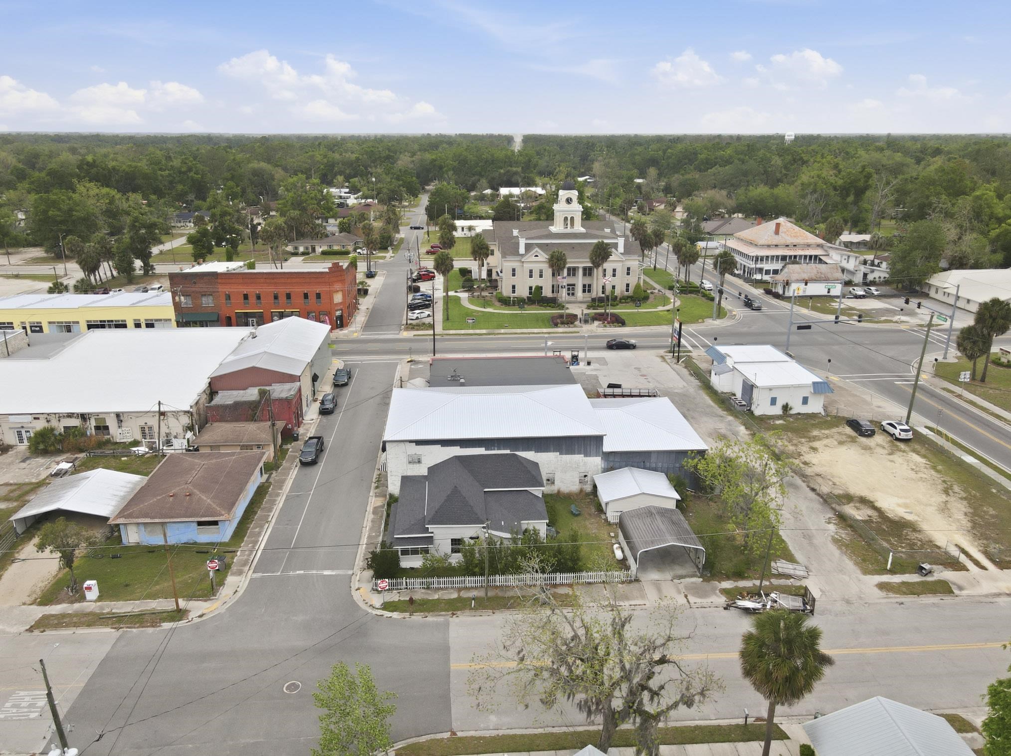 133 Southwest Monroe Avenue Mayo, FL 32066 - Photo 34 of 37