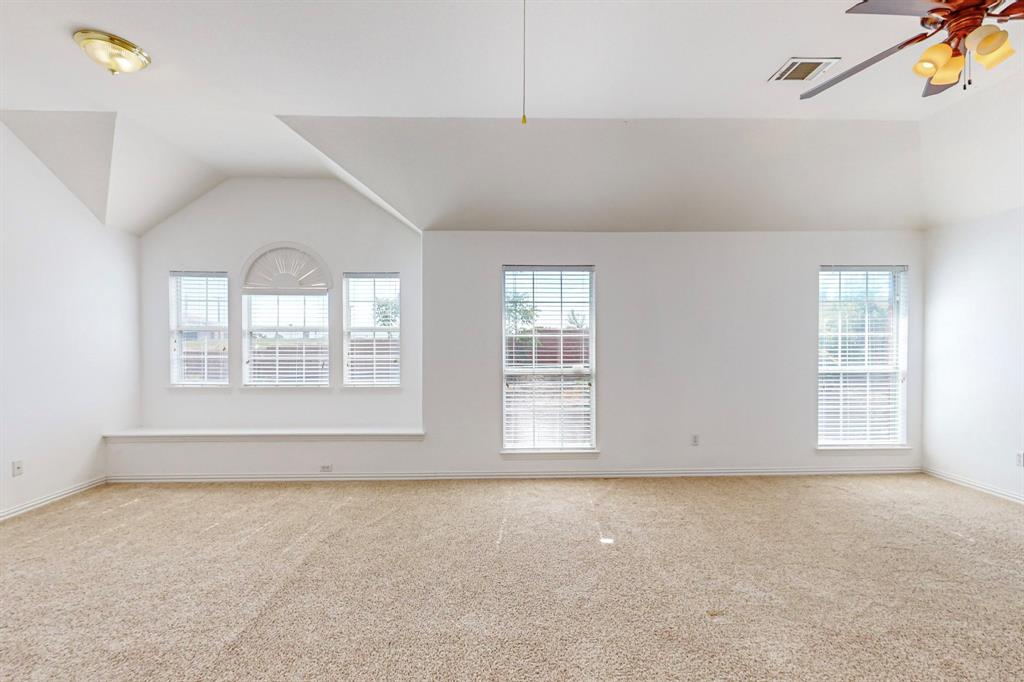 8609 Rugby Road Irving, TX 75063 - Photo 19 of 37