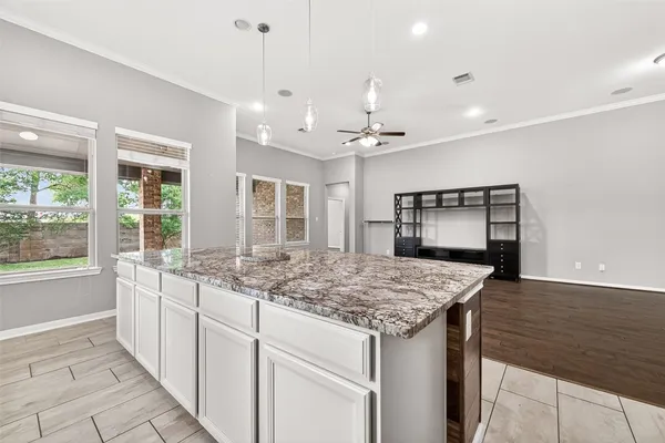 $2,875 | 3854 Fleetwood Falls Lane, Spring, TX 77386