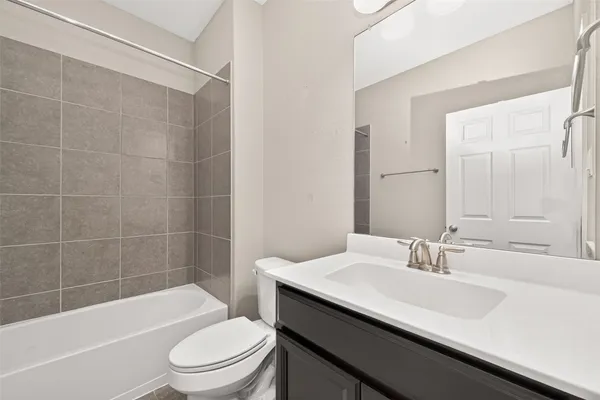 $2,875 | 3854 Fleetwood Falls Lane, Spring, TX 77386