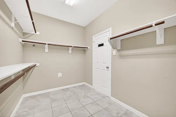 $2,875 | 3854 Fleetwood Falls Lane, Spring, TX 77386