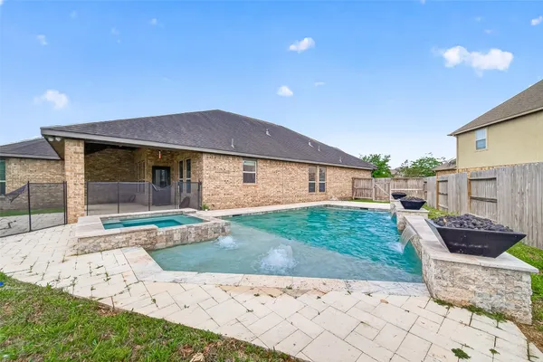 $2,875 | 3854 Fleetwood Falls Lane, Spring, TX 77386