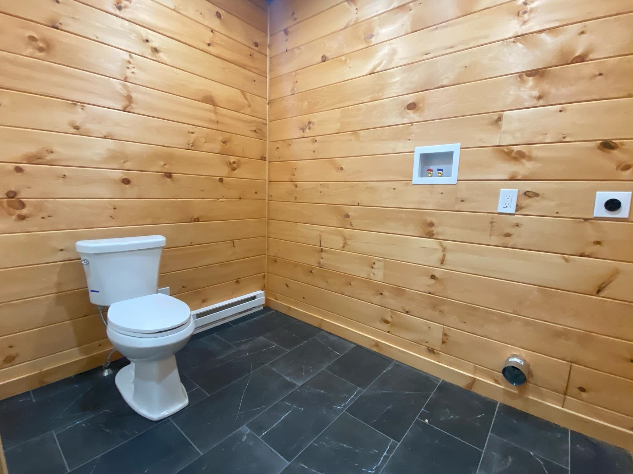 31 Owen Drive, Unit 2 Littleton, NH 03561 - Photo 15 of 60