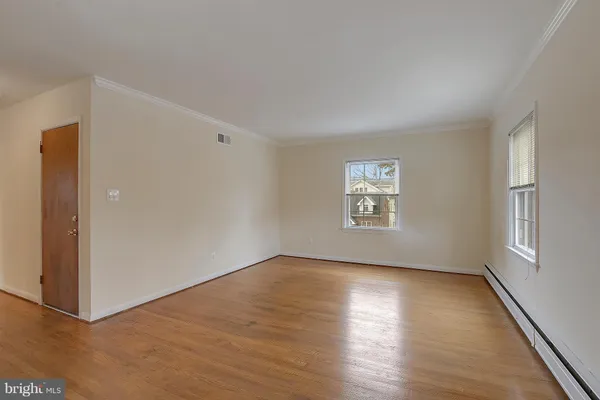 $2,500 | 4023 18th Road North, Unit 1, Arlington, VA 22207