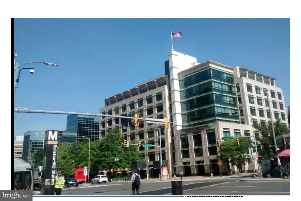 4023 18th Road North, Unit 1 Arlington, VA 22207 - Photo 22 of 30 a view of a building and a street