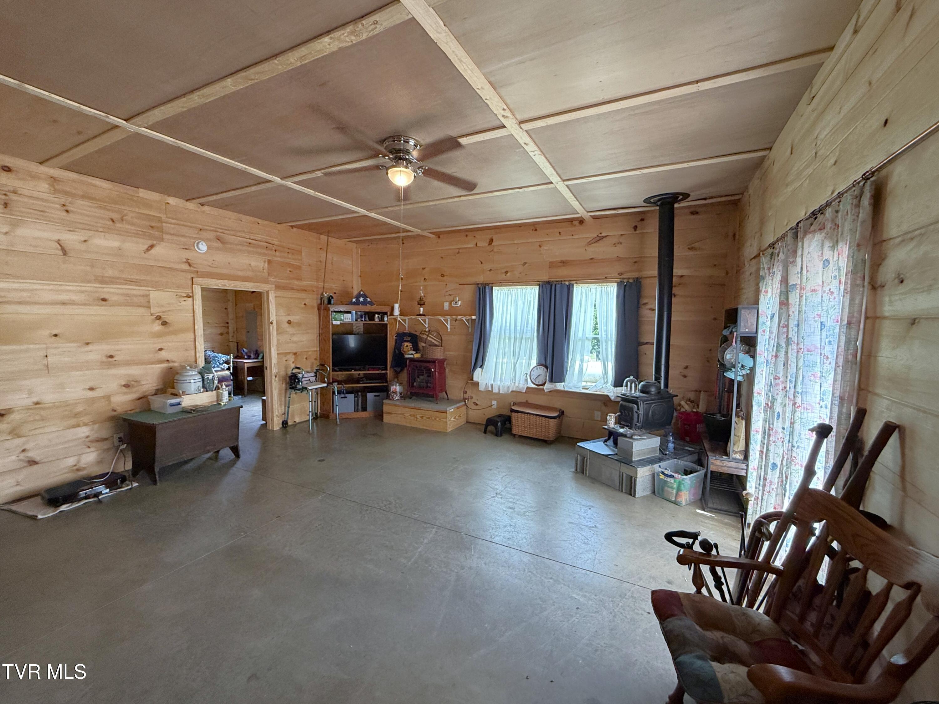 1910 Seaton Road Greeneville, TN 37743 - Photo 15 of 26 15