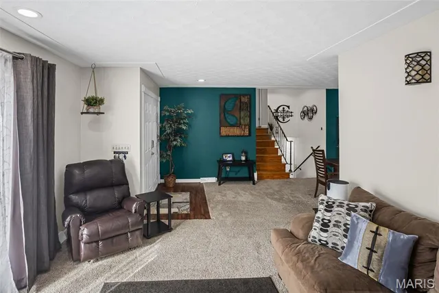 $224,000 | 4317 Briarcliff Drive, Alton, IL 62002