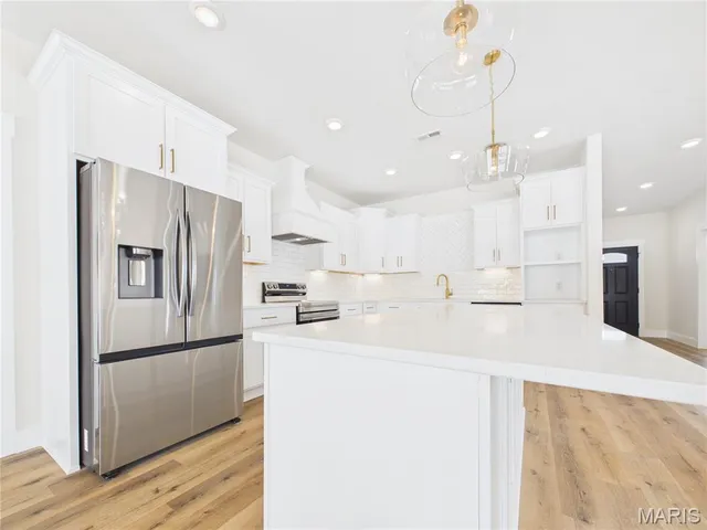 $329,000 | 269 Century Avenue, Poplar Bluff, MO 63901