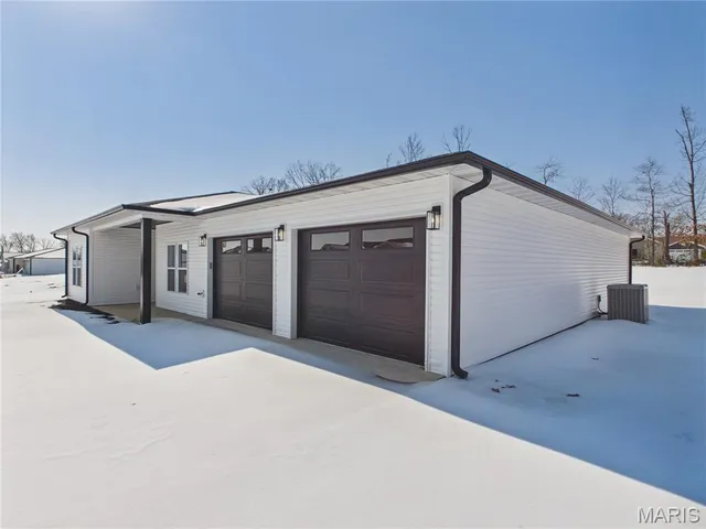 $329,000 | 269 Century Avenue, Poplar Bluff, MO 63901