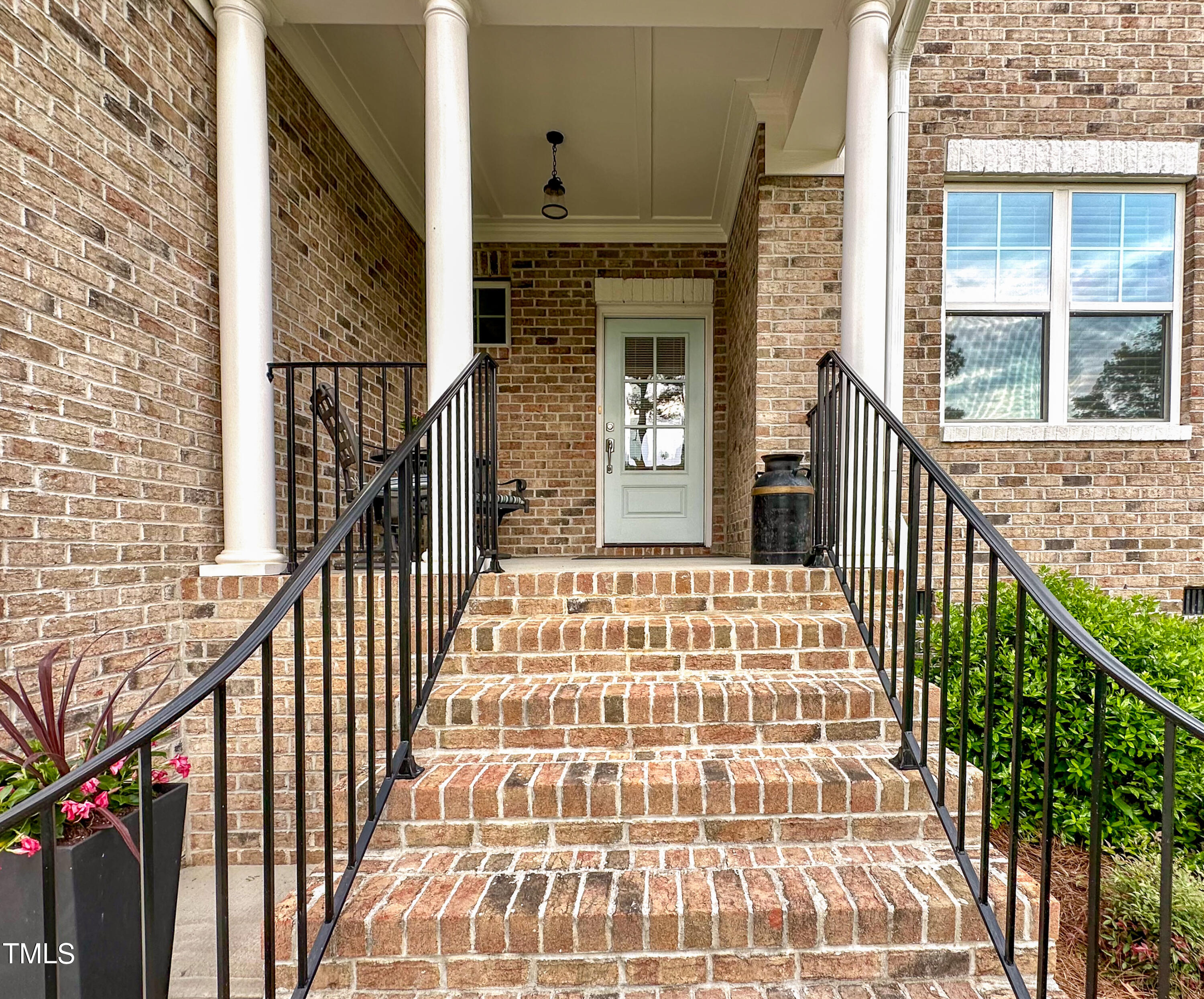 409 Eagle Court Henderson, NC 27536 - Photo 50 of 54 a view of a balcony with wooden floor and fence