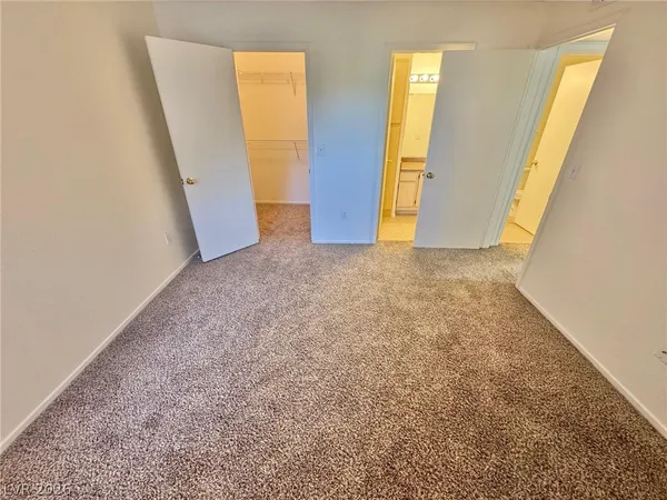 $1,300 | 555 East Silverado Ranch Boulevard, Unit 2010, Las Vegas, NV 89183
