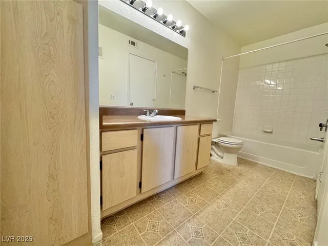 $1,425 | 555 East Silverado Ranch Boulevard, Unit 2010, Las Vegas, NV 89183