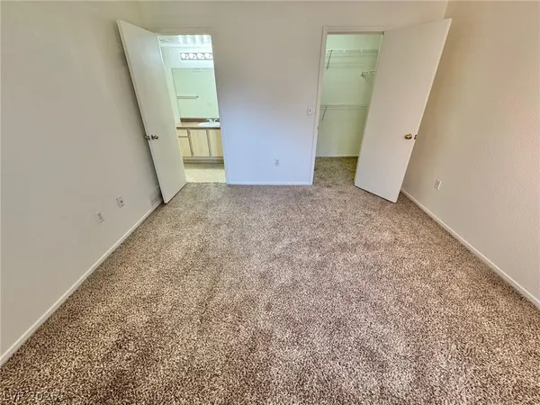 $1,350 | 555 East Silverado Ranch Boulevard, Unit 2010, Las Vegas, NV 89183