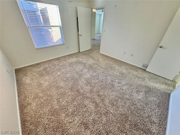 $1,300 | 555 East Silverado Ranch Boulevard, Unit 2010, Las Vegas, NV 89183