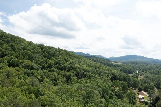 $249,000 | 64 East Hayesville Nc 28904, Hayesville, NC 28904