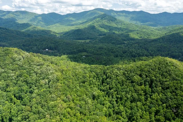 $249,000 | 64 East Hayesville Nc 28904, Hayesville, NC 28904