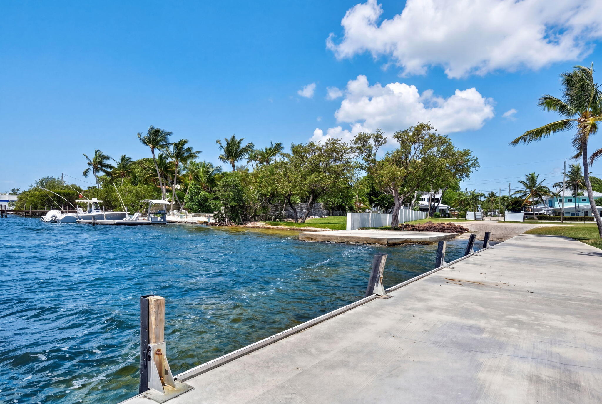 40 Transylvania Avenue Key Largo, FL 33037 - Photo 43 of 53 HOA