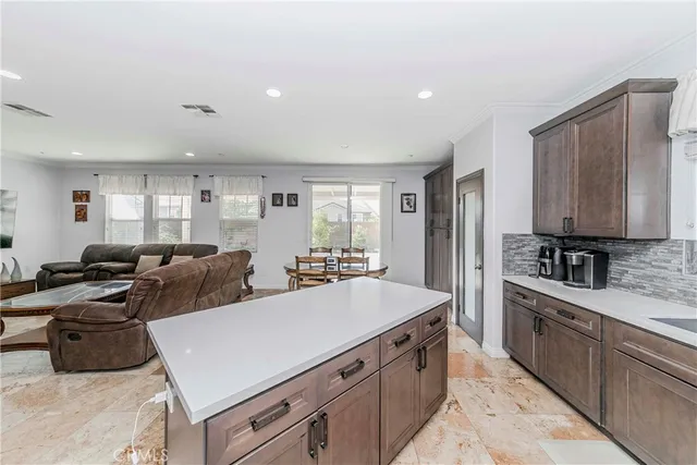 $828,800 | 15841 Snowy Peak Lane, Fontana, CA 92336