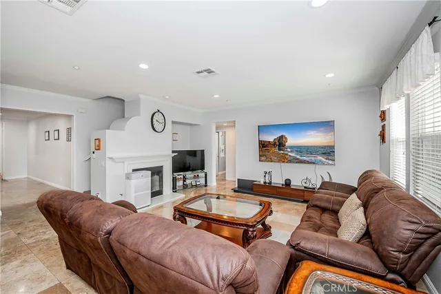 $828,800 | 15841 Snowy Peak Lane, Fontana, CA 92336