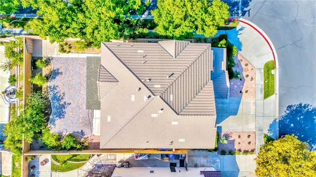 $828,800 | 15841 Snowy Peak Lane, Fontana, CA 92336