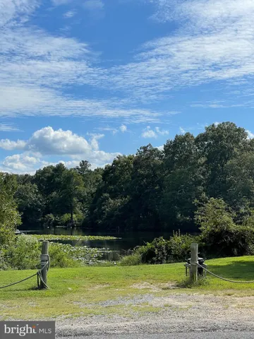 a view of houses with sky view