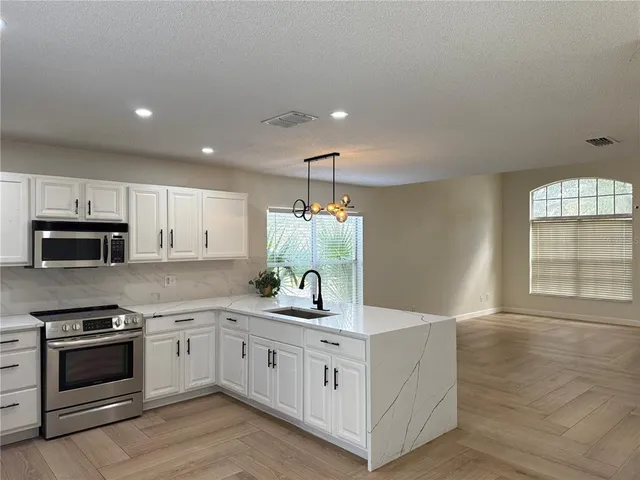 $2,600 | 10497 Sun Villa Boulevard, Orlando, FL 32817