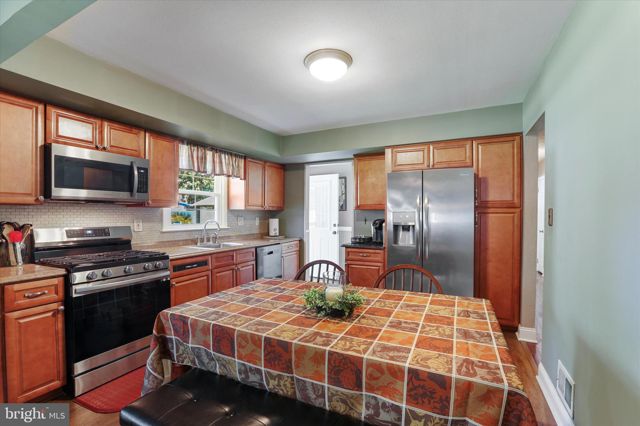 2014 Klockner Road Hamilton, NJ 08619 - Photo 11 of 36 Eat-in Kitchen with stainless steel appliances