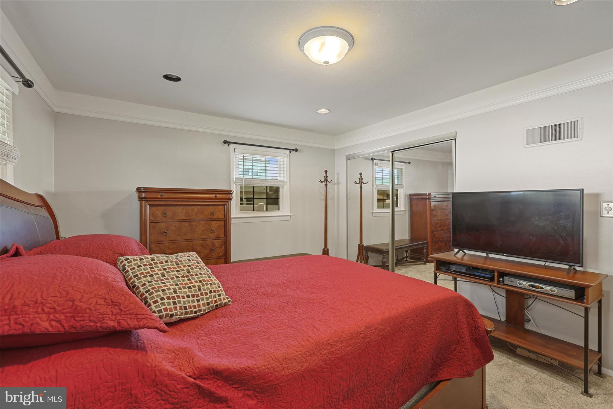 2014 Klockner Road Hamilton, NJ 08619 - Photo 16 of 36 Primary Bedroom