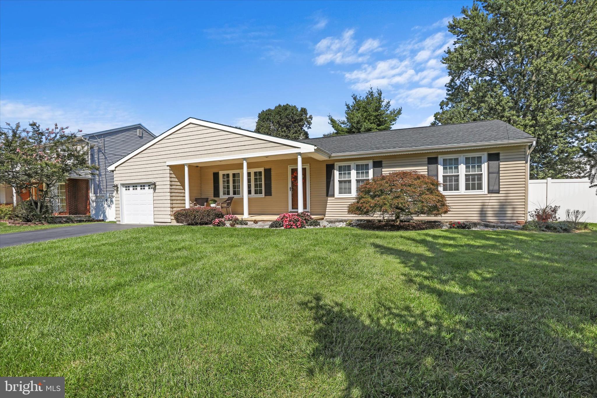 2014 Klockner Road Hamilton, NJ 08619 - Photo 3 of 36