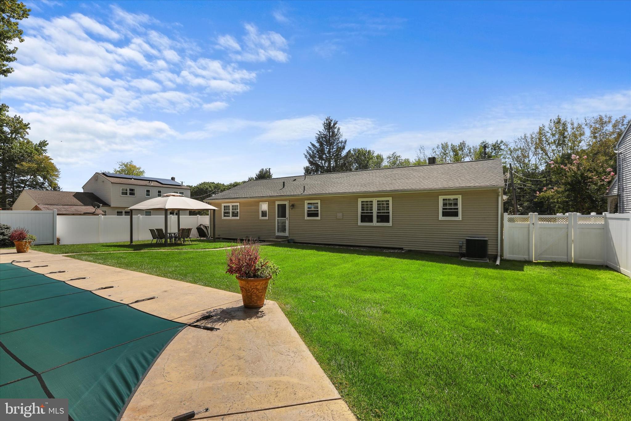 2014 Klockner Road Hamilton, NJ 08619 - Photo 31 of 36 Backyard
